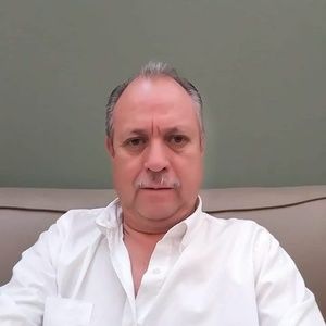 Meet your Posher, Roberto